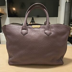 Burberry Signature Grain Leather Dewsbury Tot